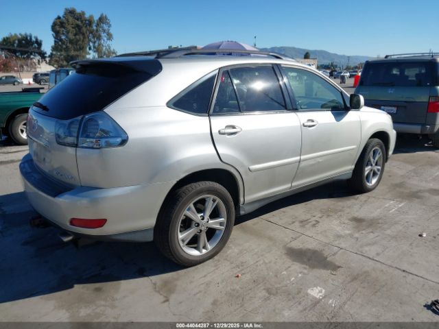 Lexus RX Image 7