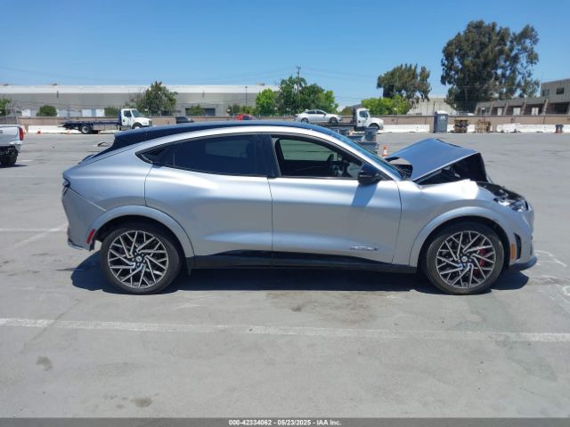 Ford Mustang Gt Image 3