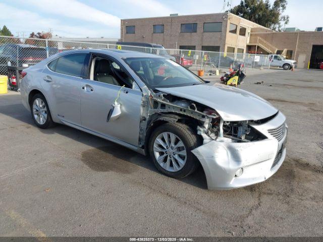  Salvage Lexus Es