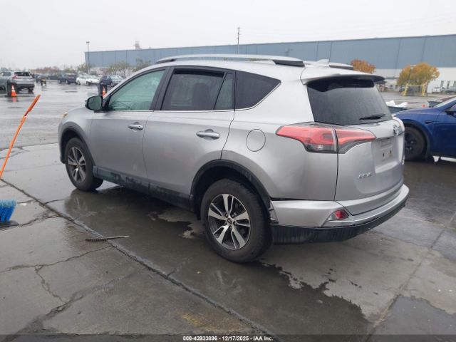 Toyota RAV4 Xle Image 16