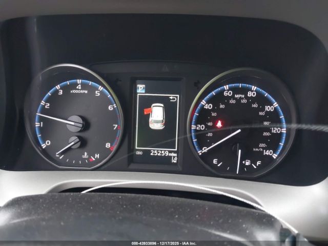 Toyota RAV4 Xle Image 10