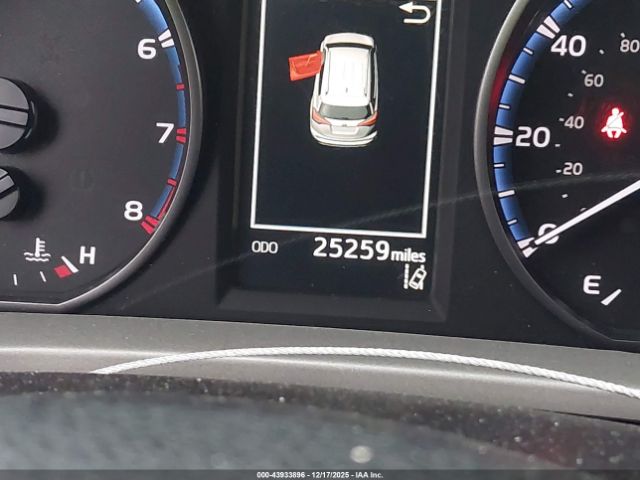 Toyota RAV4 Xle Image 11