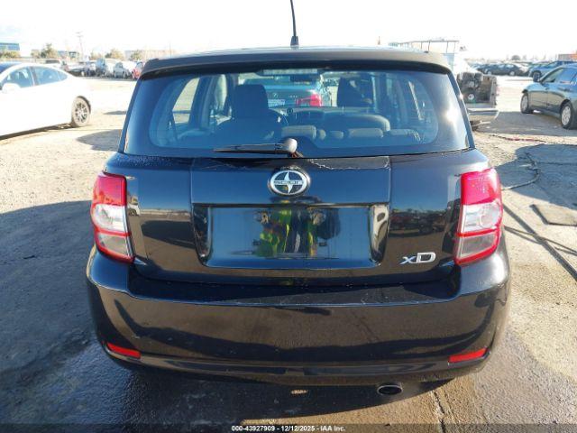 Scion xD Image 14
