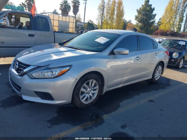 Nissan Altima 2.5 S Image 4