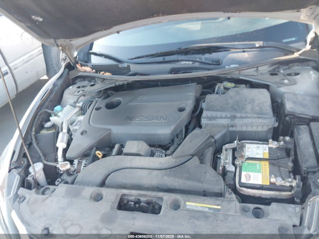 Nissan Altima 2.5 S Image 9