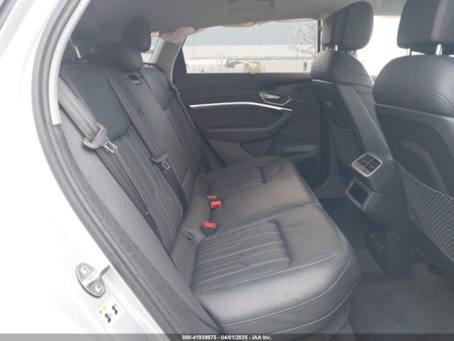 Audi e-tron Prestige Quattro Image 6