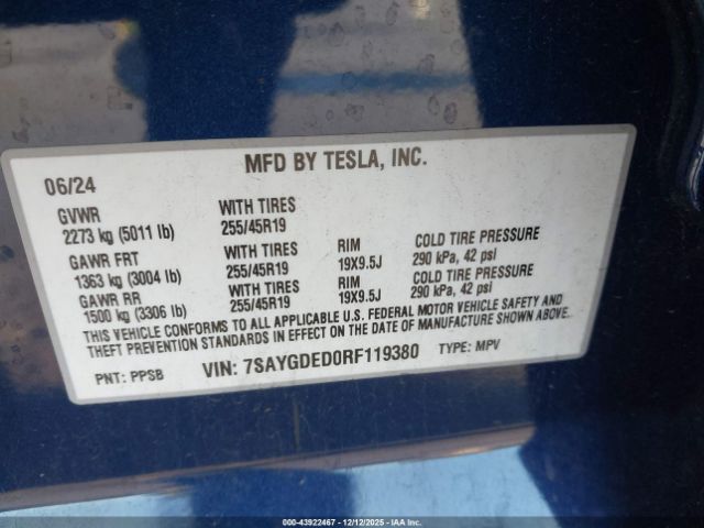 Tesla Model Y Image 16