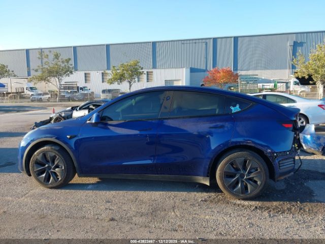 Tesla Model Y Image 11