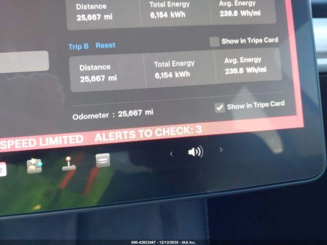 Tesla Model Y Image 12