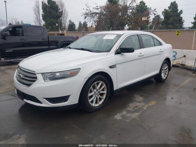 Ford Taurus Se Image 8