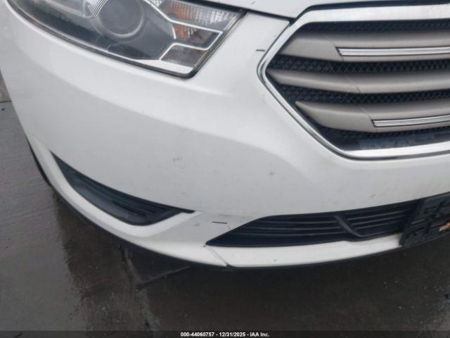 Ford Taurus Se Image 11