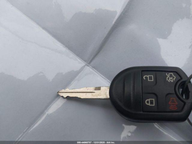 Ford Taurus Se Image 2