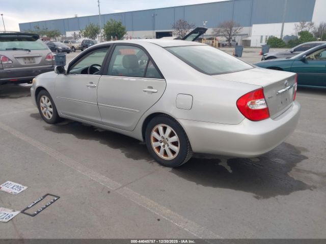 Toyota Camry Xle Image 2