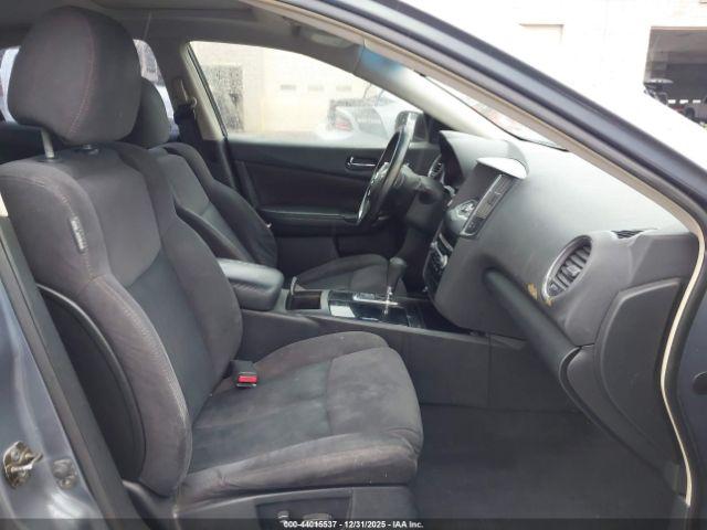 Nissan Maxima 3.5 S Image 4