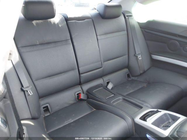 BMW 3 Series Image 6