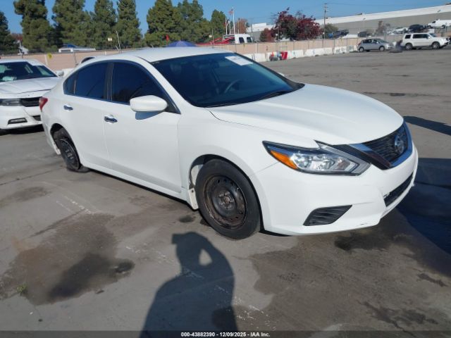 Nissan Altima 2.5 S Image 1