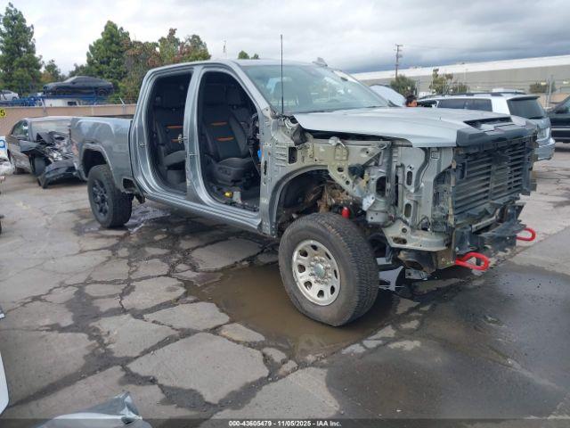  Salvage General Motors Sierra 2500HD