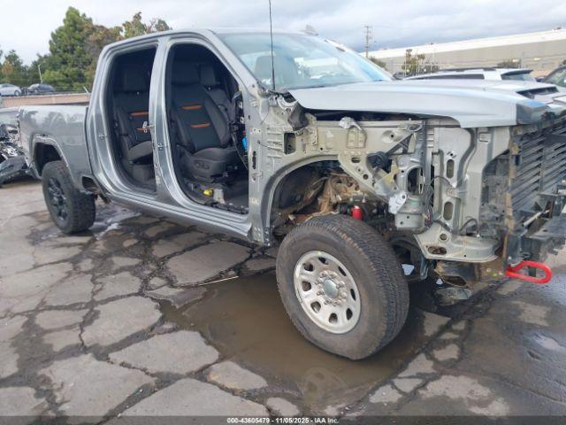 General Motors Sierra 2500HD 4wd  Standard Bed At4 Image 12