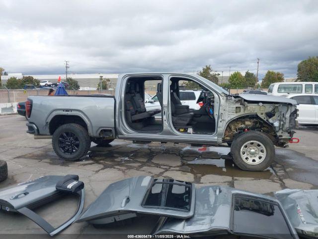 General Motors Sierra 2500HD 4wd  Standard Bed At4 Image 15