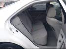 Toyota Camry Le Image 11