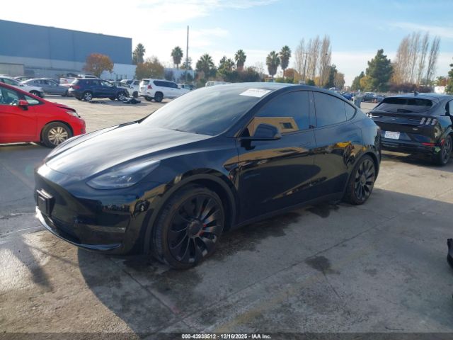 Tesla Model Y Performance Dual Motor All-wheel Drive Image 7