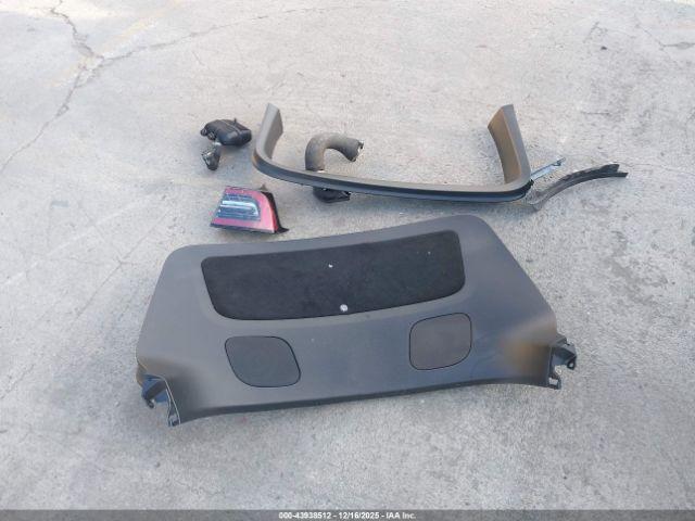 Tesla Model Y Performance Dual Motor All-wheel Drive Image 4