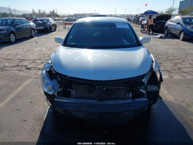 Nissan Altima 2.5 S Image 2