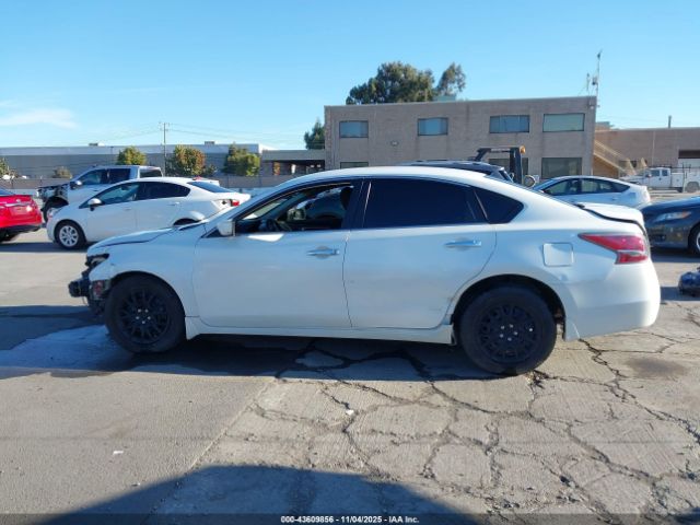 Nissan Altima 2.5 S Image 4