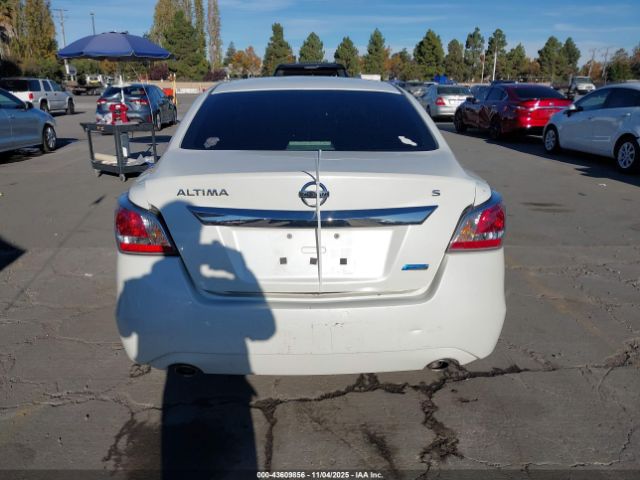 Nissan Altima 2.5 S Image 9
