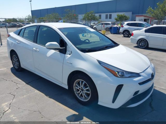 Toyota Prius Le Image 7