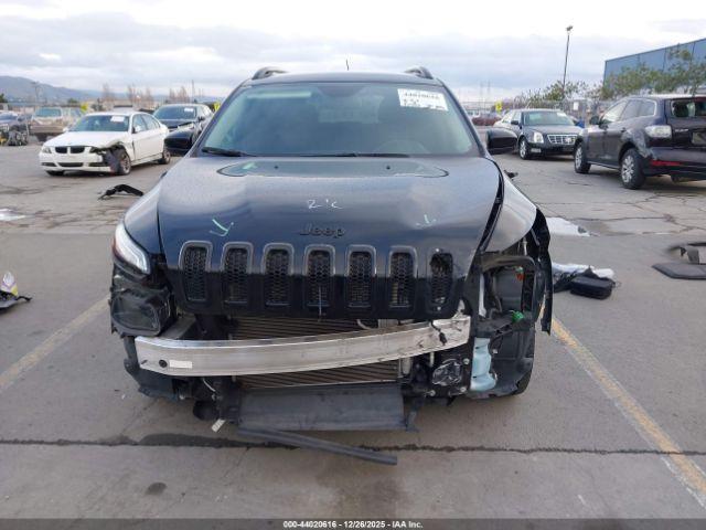 Jeep Cherokee Latitude Fwd Image 12