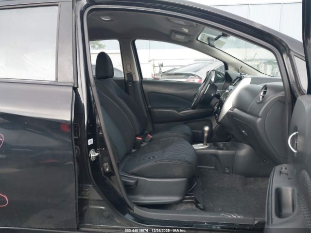 Nissan Versa Image 3