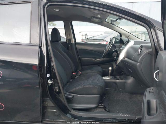 Nissan Versa Image 3