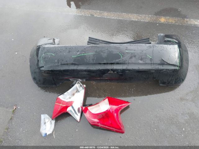 Nissan Versa Image 11