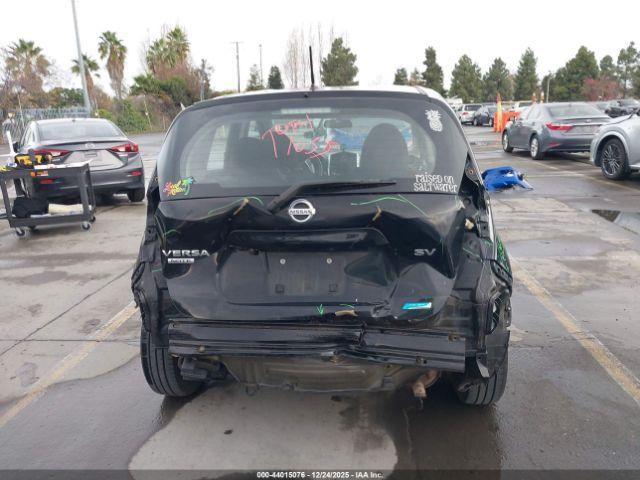 Nissan Versa Image 15