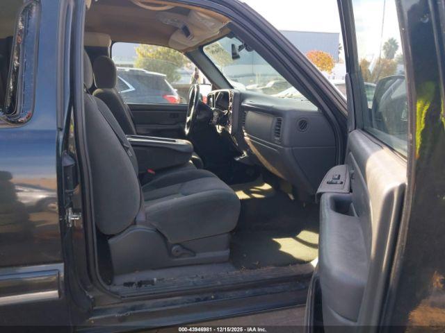 Chevrolet Silverado 1500 Ls Image 10