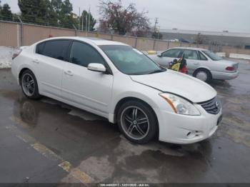  Salvage Nissan Altima