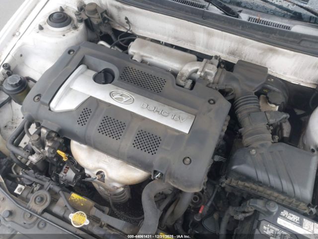 Hyundai ELANTRA Image 8