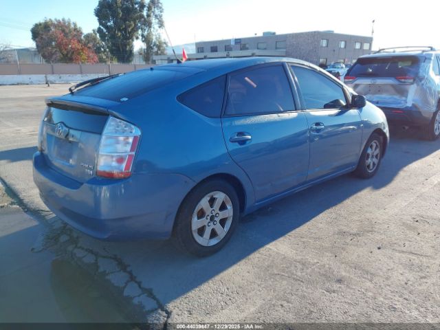 Toyota Prius Image 12