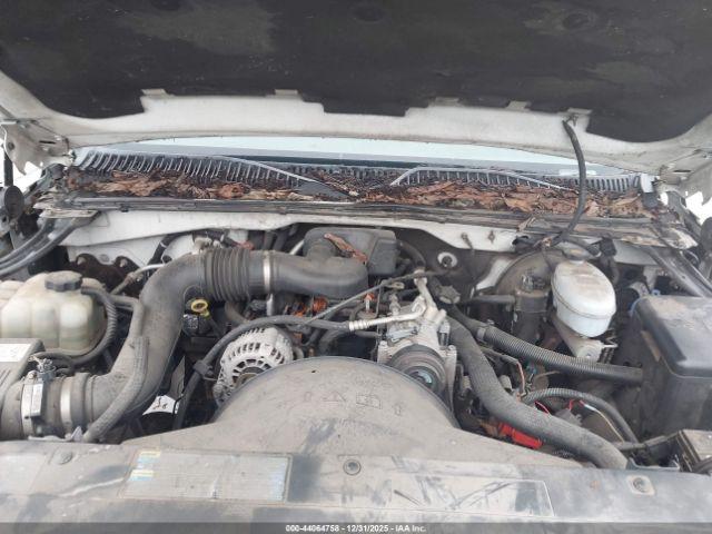 Chevrolet Silverado 1500 Work Truck Image 8