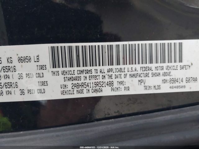 Chrysler Town & Country Touring Image 6