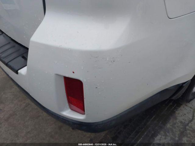 Subaru Outback 2.5i Premium Image 13