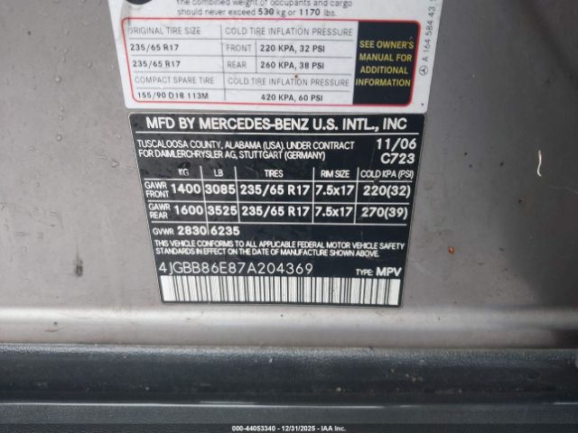 Mercedes-Benz M-Class 4matic Image 9