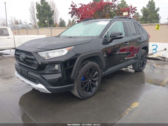 Toyota RAV4 Adventure Image 3