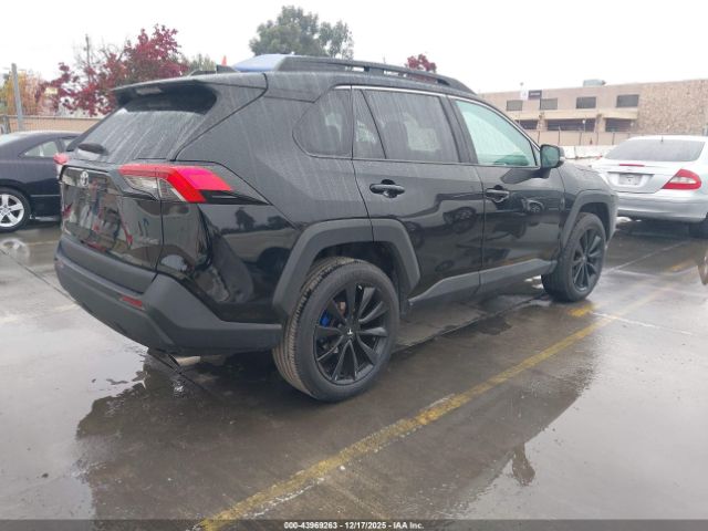 Toyota RAV4 Adventure Image 6