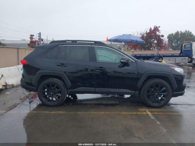 Toyota RAV4 Adventure Image 16