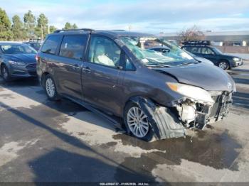  Salvage Toyota Sienna
