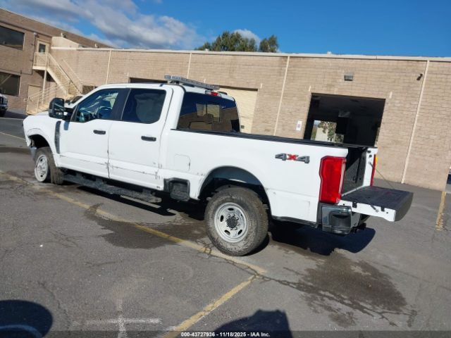 Ford F-250 Xl Image 16
