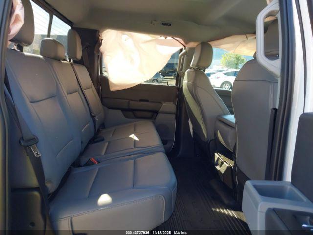 Ford F-250 Xl Image 6