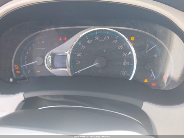 Toyota Sienna Xle V6 8 Passenger Image 14